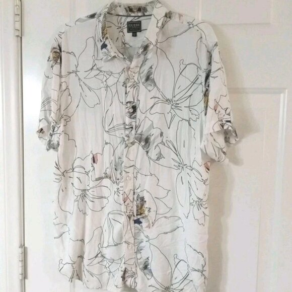 Guess Shirt Men’s XXL White Floral Abstract Hawaiian Button Up Beach Slim Fit - Picture 1 of 6